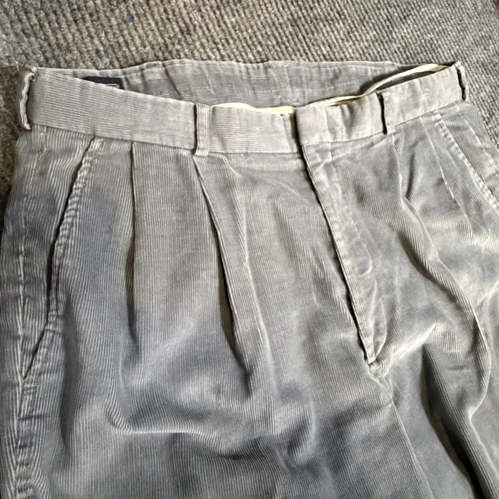 Vintage Lands' End USA Made Corduroy Pleated Pants Men's 36x29 Gray Cotton
